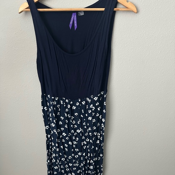 NWT!! Seraphine Navy Maternity Dress with Ribbed V-Neck Sweater - Picture 5 of 6